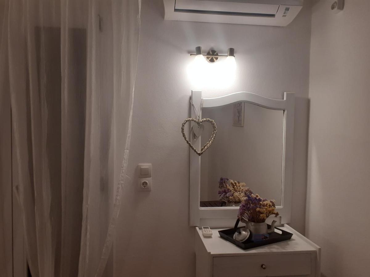 Marili Downstairs Apartments Roda  Ngoại thất bức ảnh